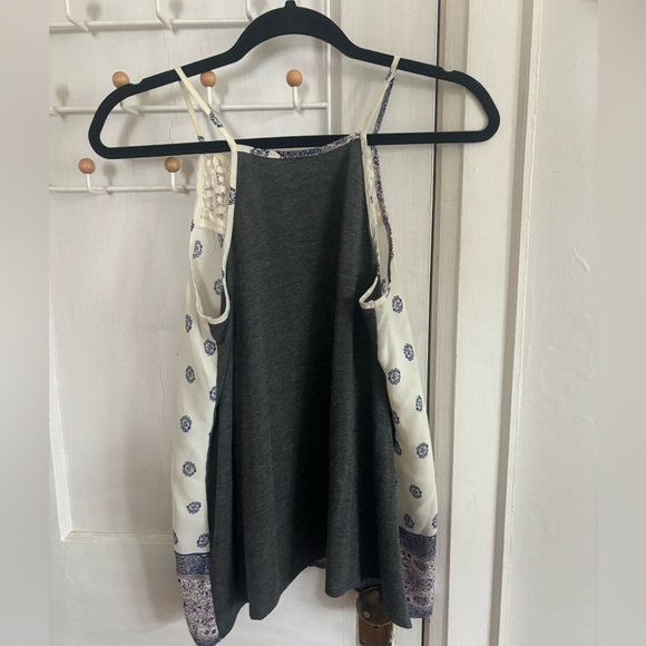 Cute tank - Picture 3 of 6